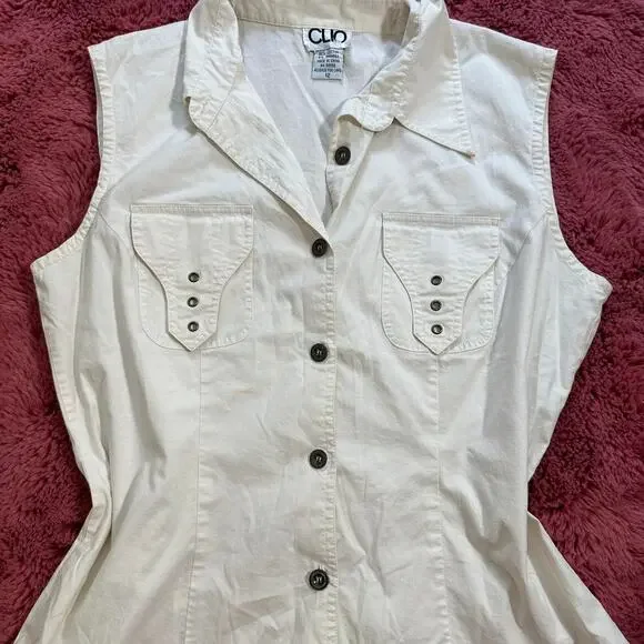 Clio white cargo button up top - Picture 4 of 6